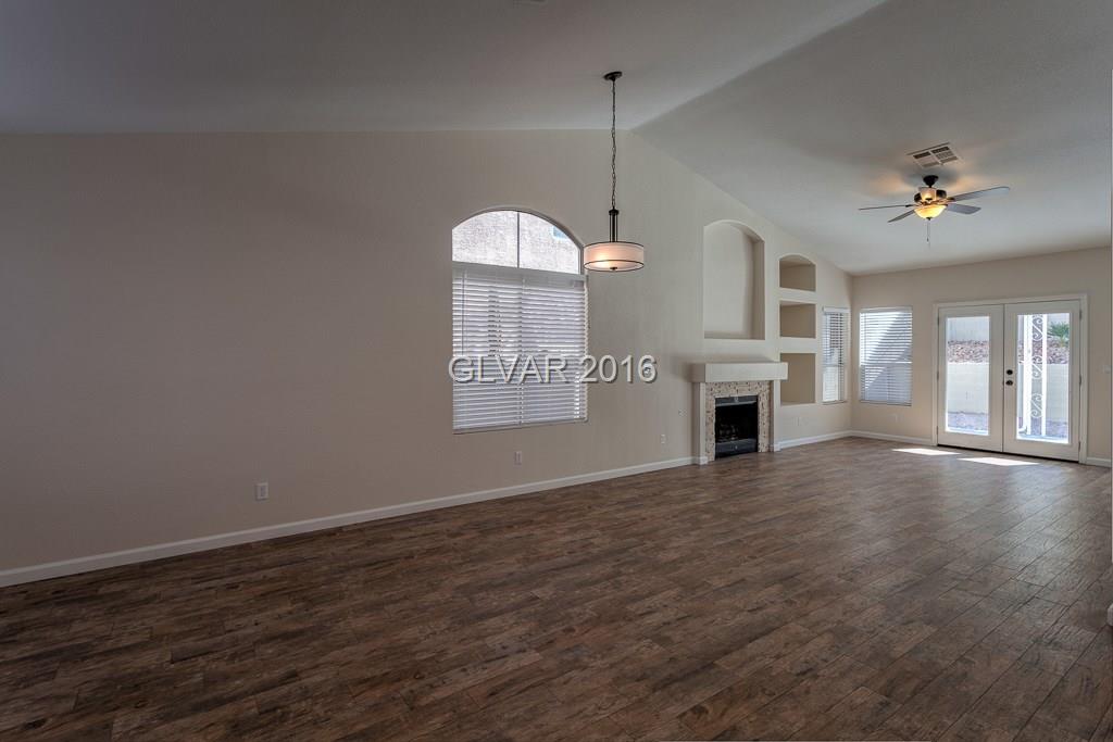 1053 Lacebark Ct