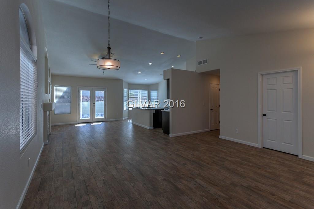 1053 Lacebark Ct