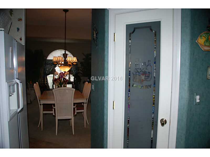 5201 Palm View Dr, Las Vegas NV 89130