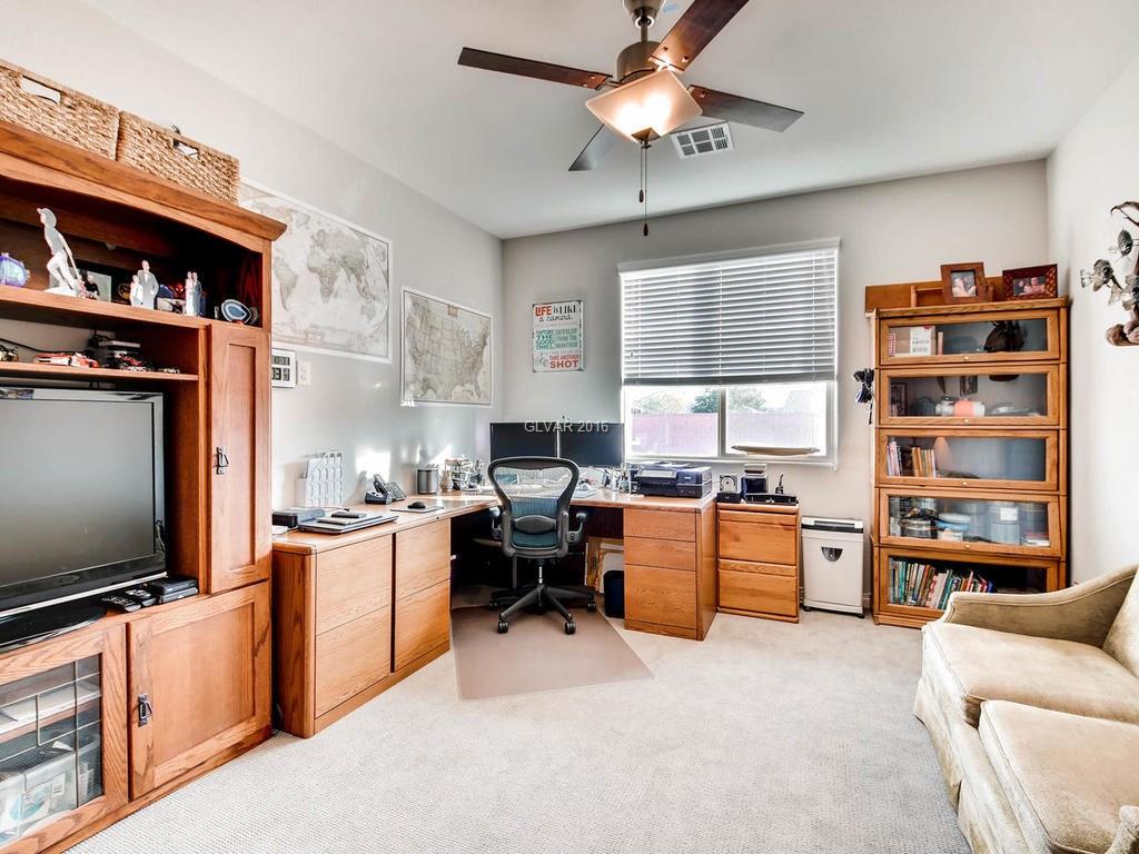 5602 Mackenzie Park Ct