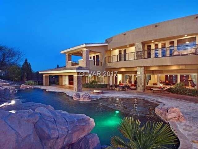 66 Meadowhawk Ln