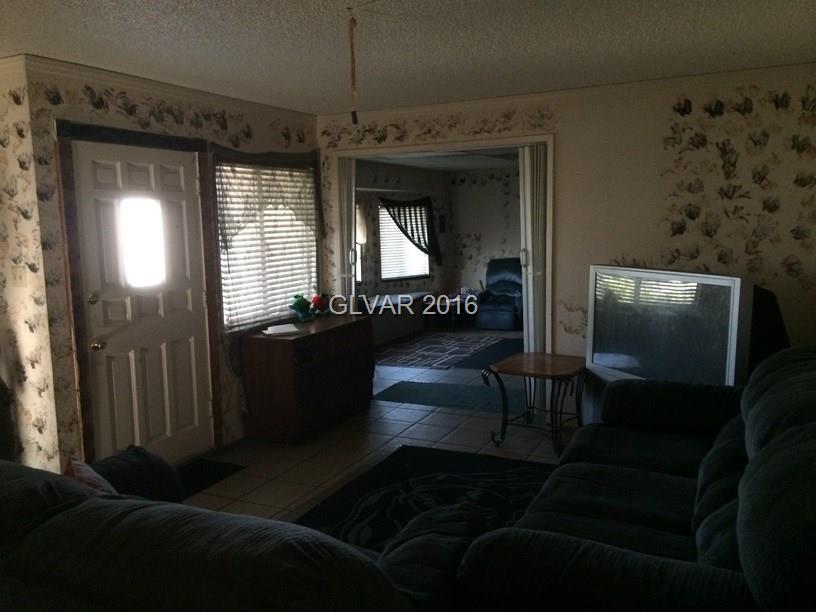 5201 Mountain View Dr