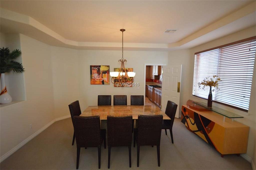 56 Dollar Pointe Ave