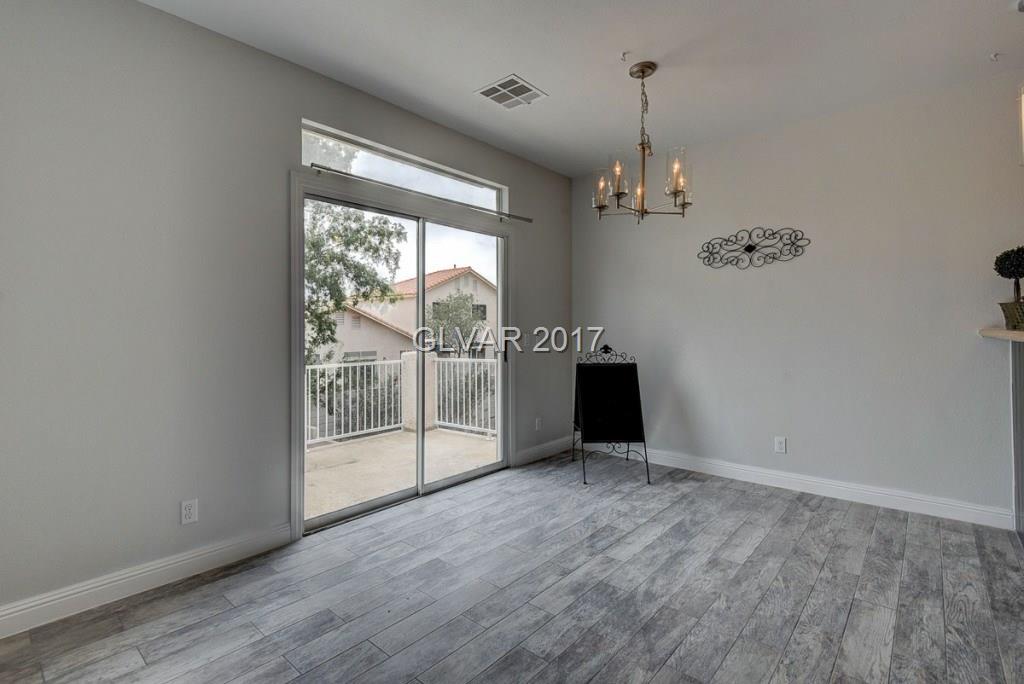 525 Green Gables Ave