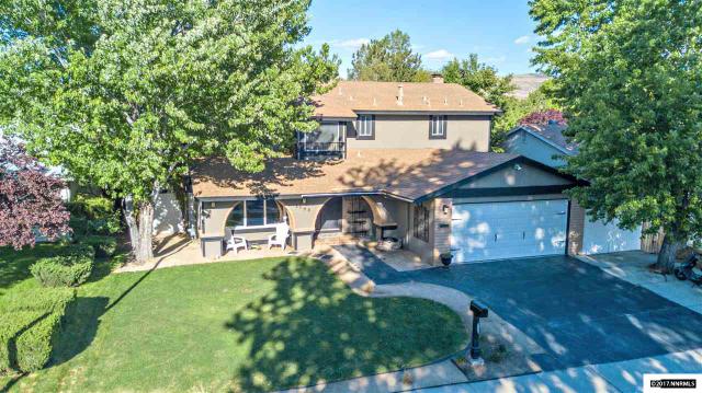 3316 Meadowlands Dr