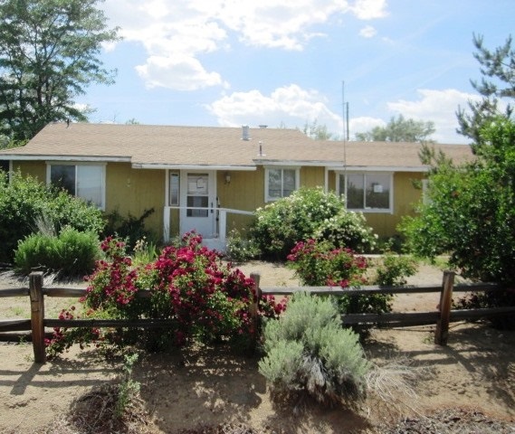 27 S Amanda Sparks, NV 89436