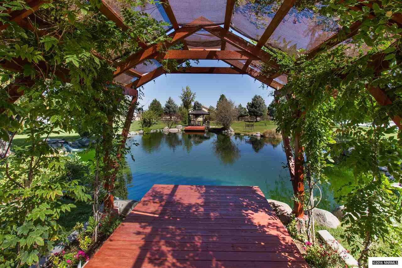 1021 Country Ln