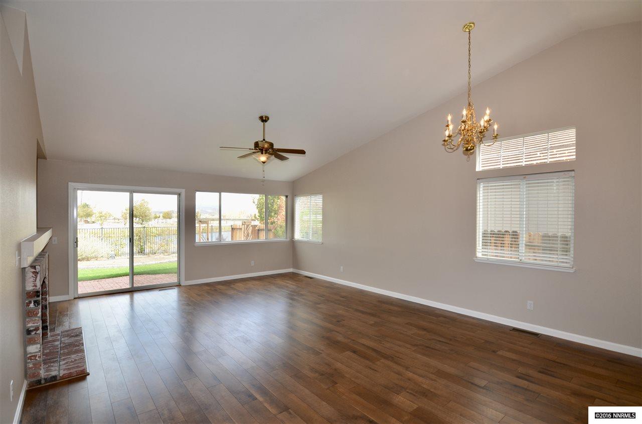 2895 Fairwood Dr