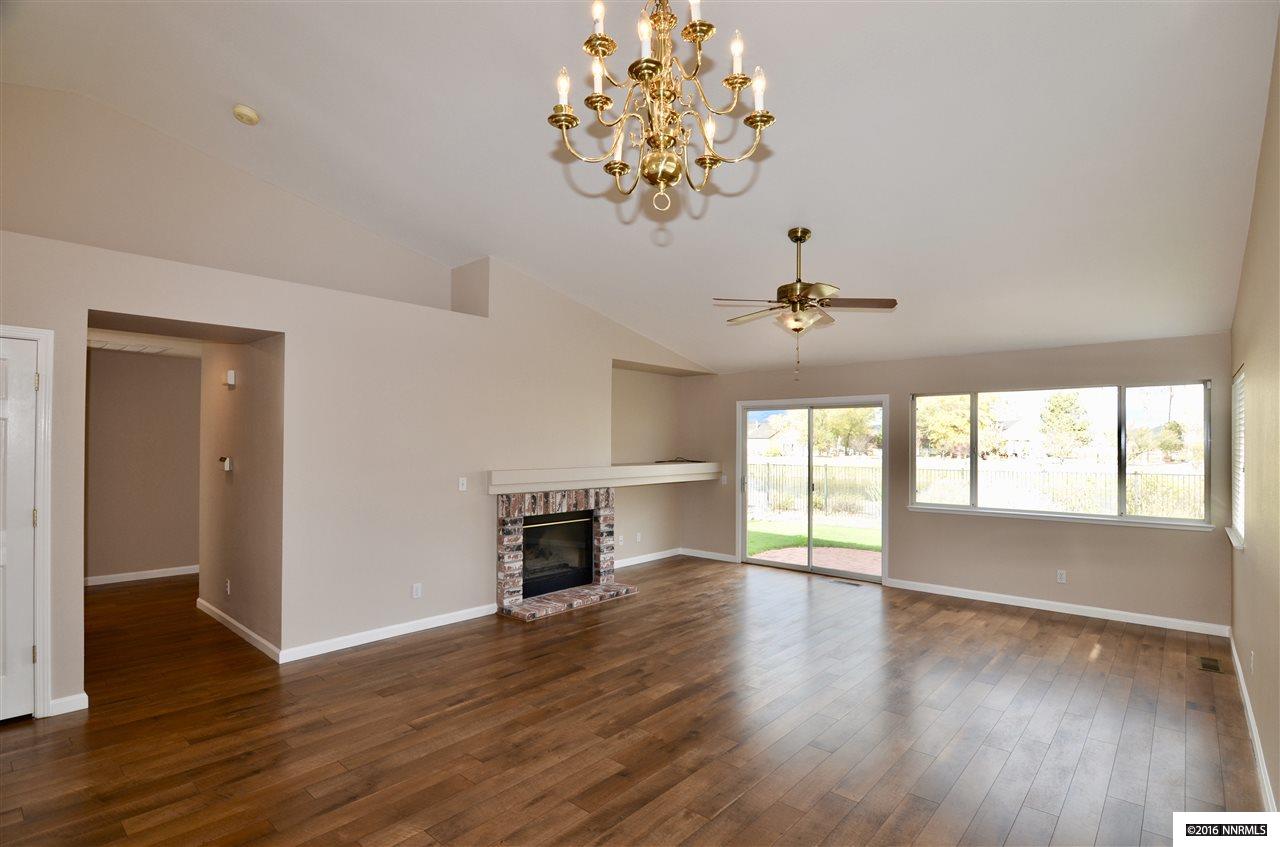 2895 Fairwood Dr
