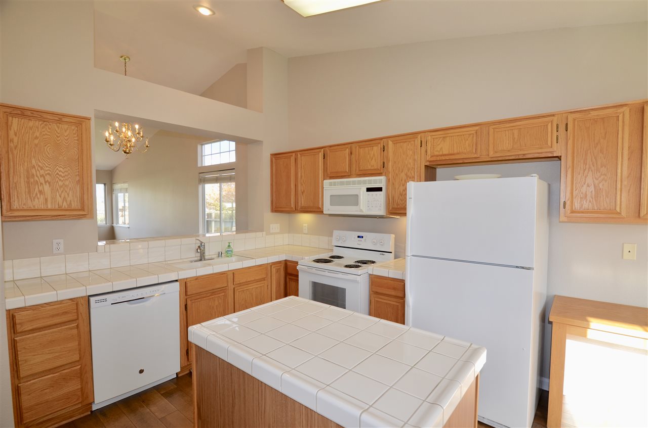 2895 Fairwood Dr