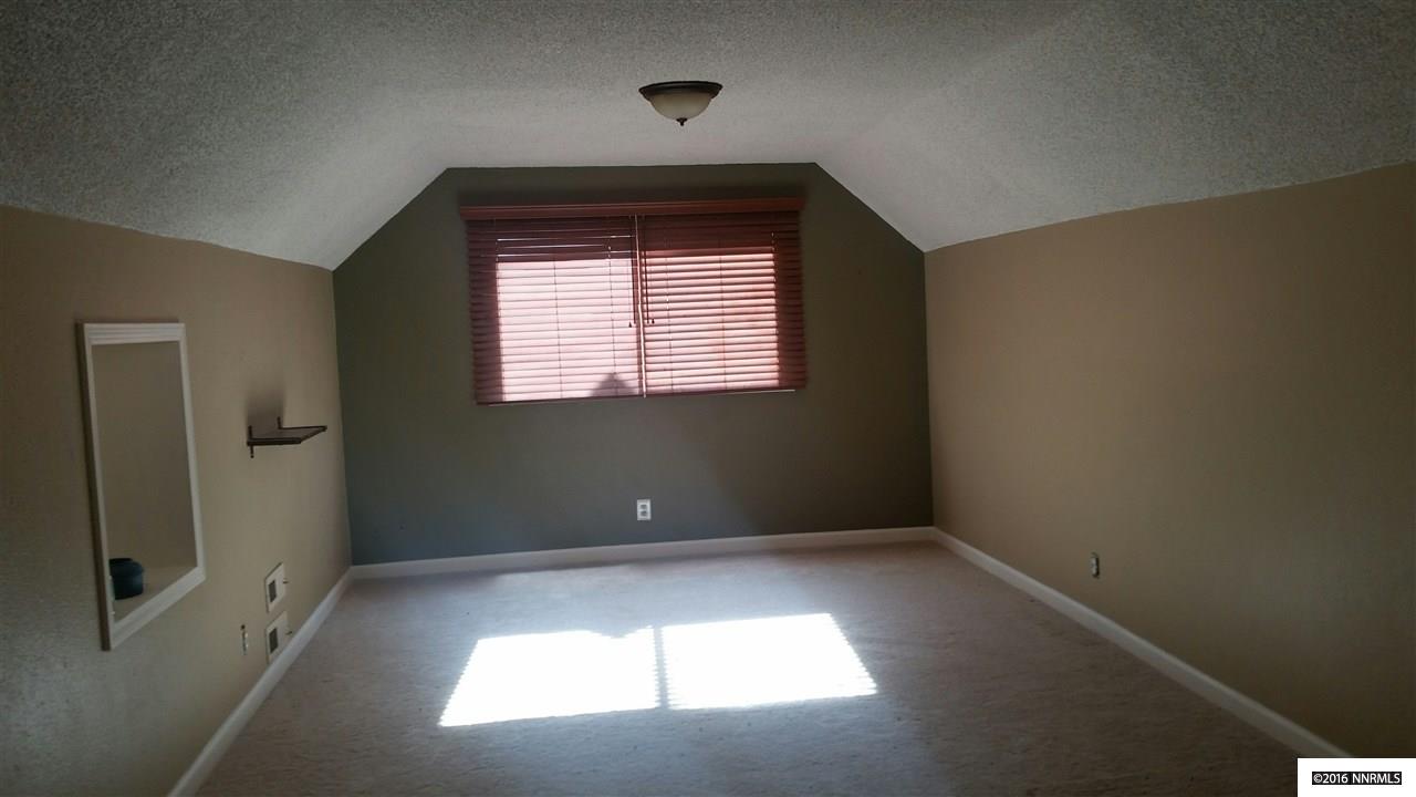 7225 Gemstone Dr