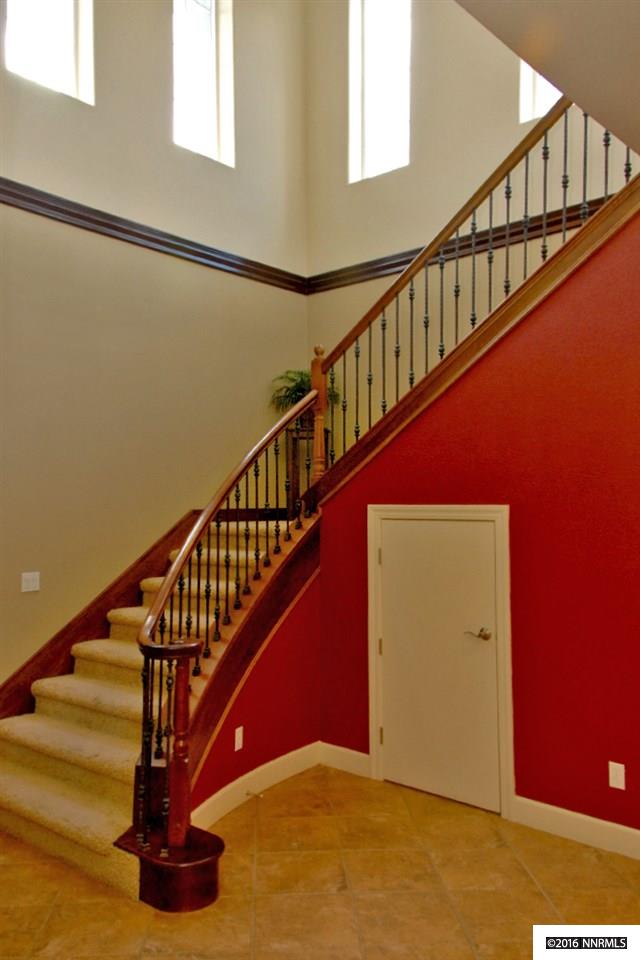 10855 Serratina Dr