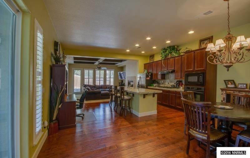 10855 Serratina Dr