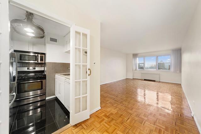4 Lexington Ave #5-D