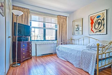 591 Third Ave #10A