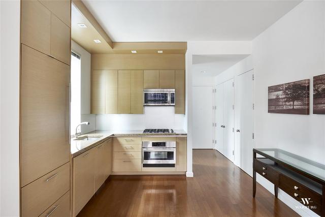 1600 Broadway #18-D