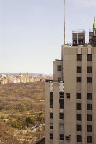 33 W 56th St #8-A