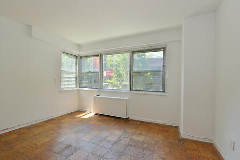 245 E 54th St #12L