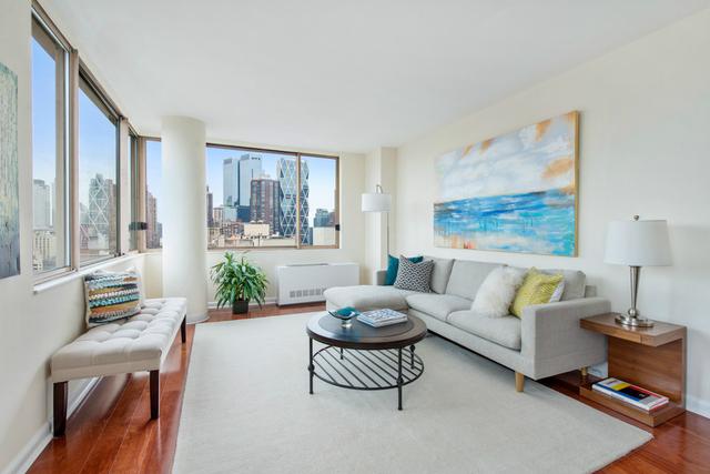 1600 Broadway #19E