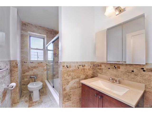 474 W 238th St #6A