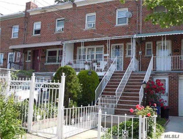 4141 Murdock Ave