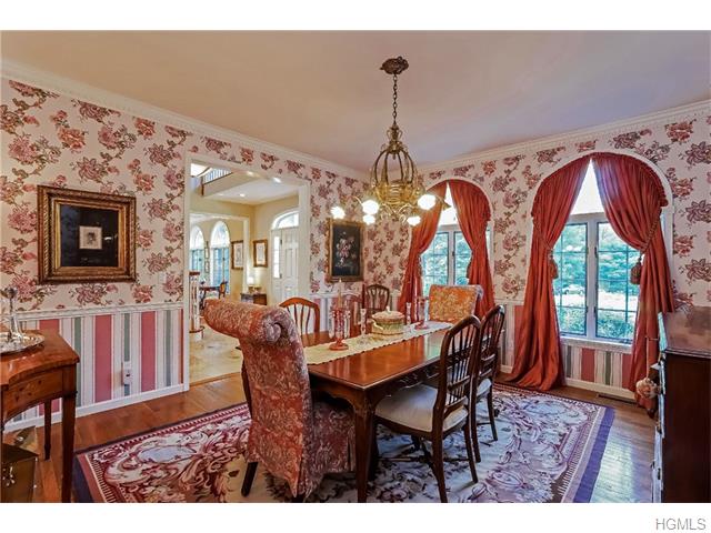 For Sale: 3 Mica Pl Bedford, NY 10506