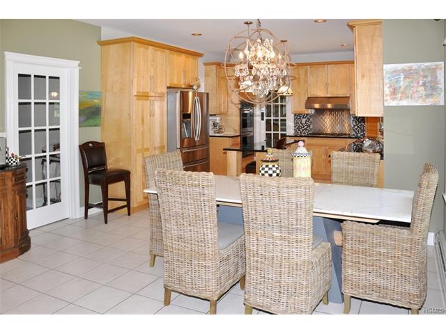 8 Cameo Ct
