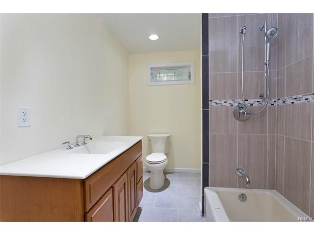 117 Seven Hills Lake Dr