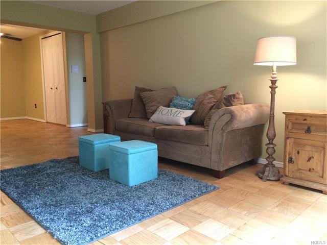 4 Dove Ct #L