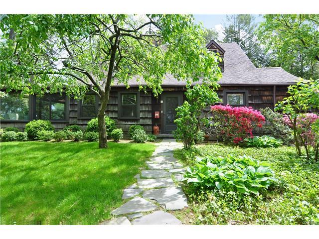 22 Bonaventure Ave
