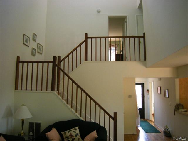 For Sale: 6 Boulder Ln Goldens Bridge, NY 10526