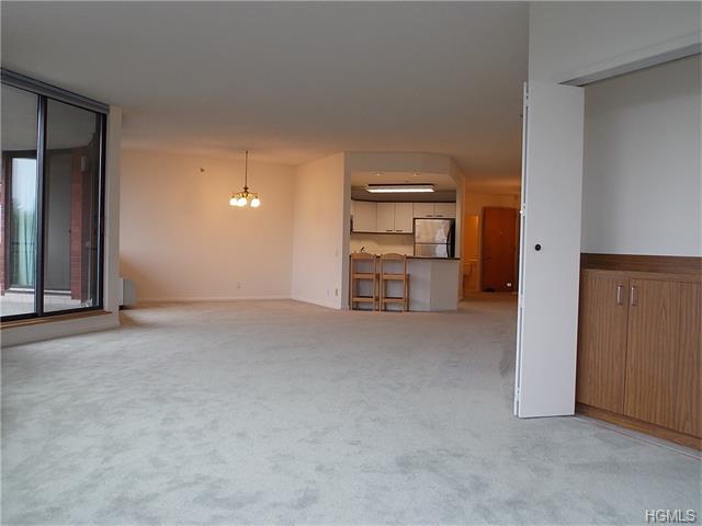 For Sale: 50 E Hartsdale Ave #3N Hartsdale, NY 10530