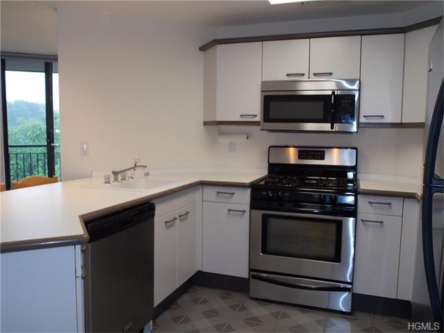 For Sale: 50 E Hartsdale Ave #3N Hartsdale, NY 10530