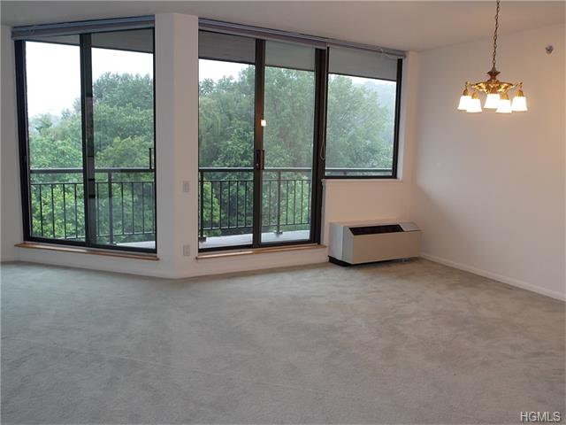 For Sale: 50 E Hartsdale Ave #3N Hartsdale, NY 10530