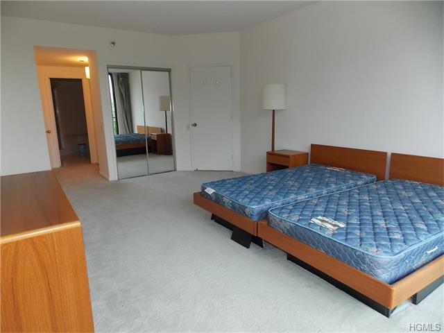For Sale: 50 E Hartsdale Ave #3N Hartsdale, NY 10530