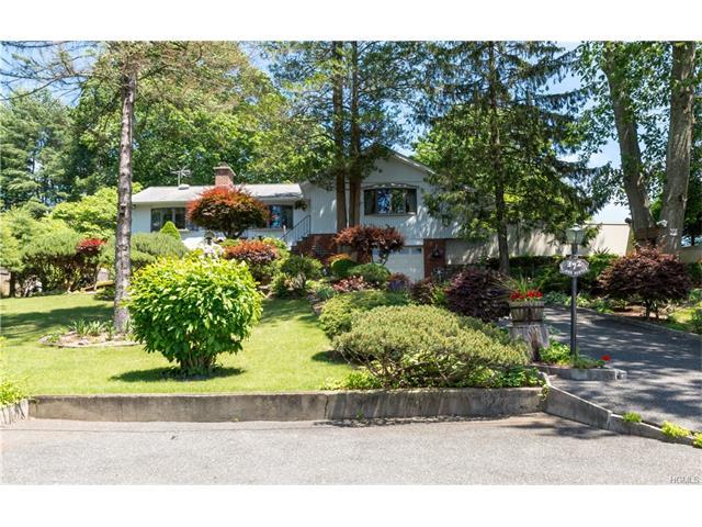 884 Warren Ave