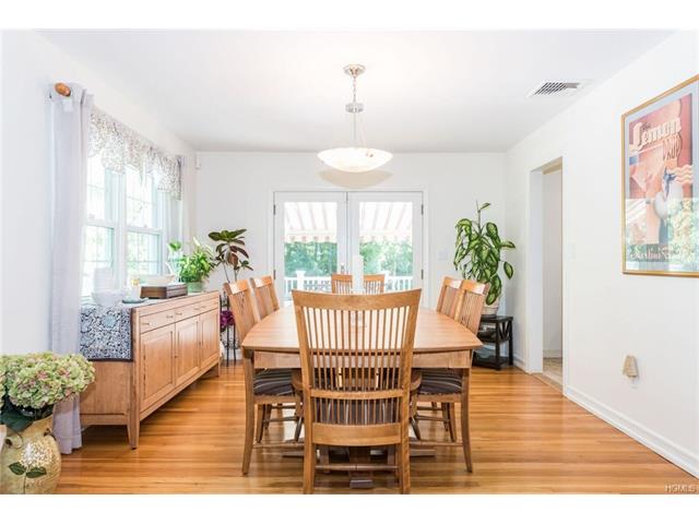 26 Lakeside Dr