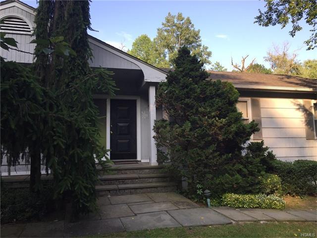 219 N Barry Ave