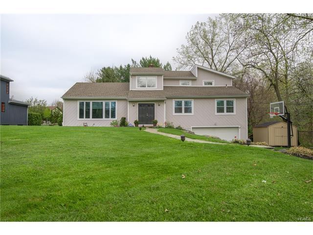 219 N Barry Ave