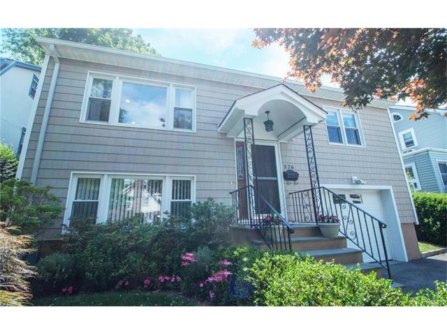 219 N Barry Ave