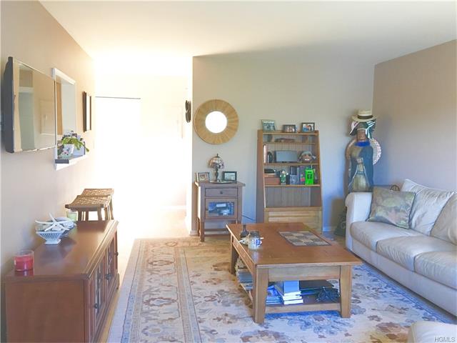 26 Kenneth Stuart Pl #B
