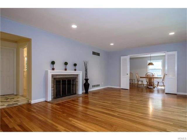 6 Noyes Rd