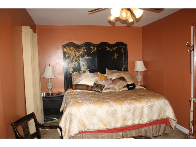 96 Hillside Ave