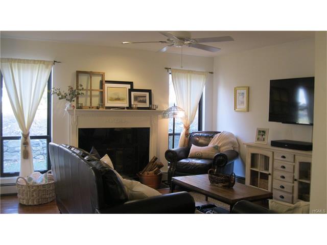 8 Brooke Club Dr #4