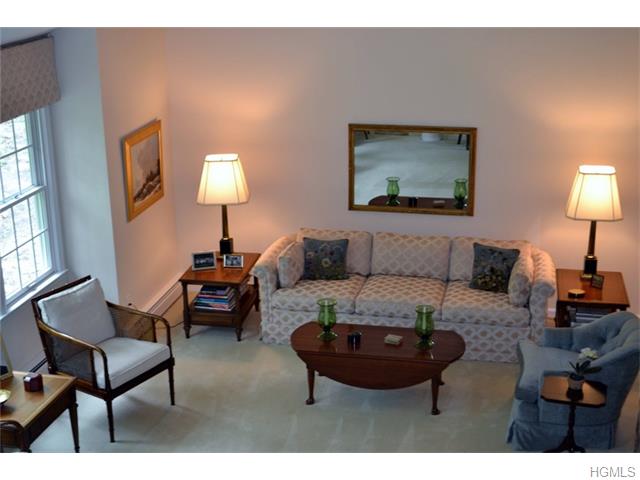 For Sale: 19 Surrey Ln Ossining, NY 10562