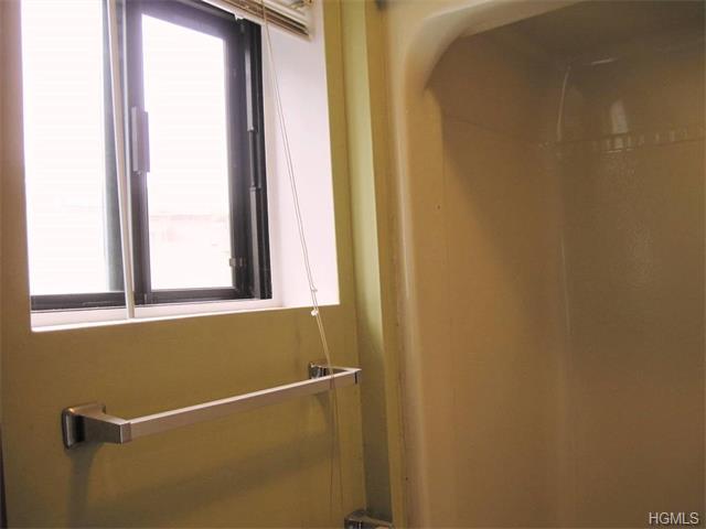 For Sale: 9 Nicole Cir #9 Ossining, NY 10562