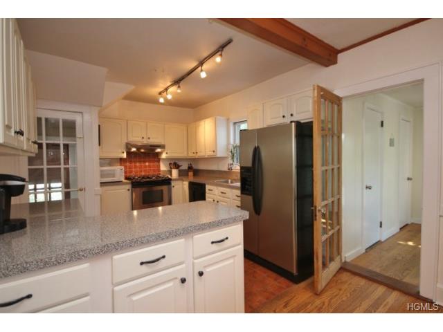 15 Seneca Rd