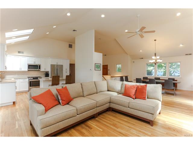 133 Cedar Ln