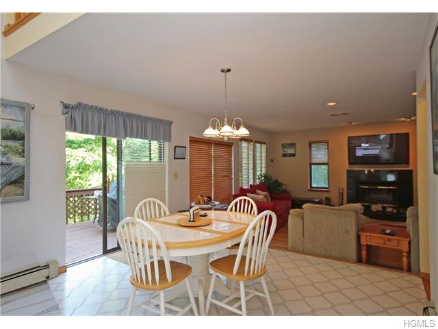 For Sale: 30 Apple Hill Dr Cortlandt Manor, NY 10567