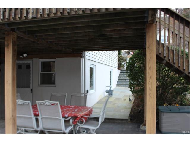 235 Sarles Ln